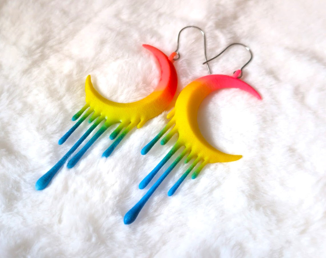 Melting Moon — Neon Pan