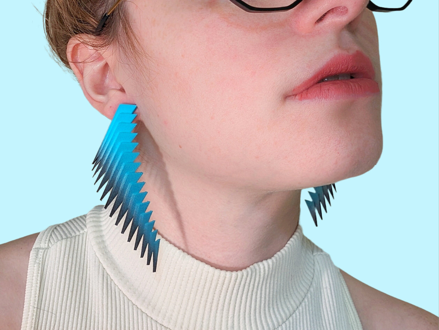 Teal and Black—Stud Parabora